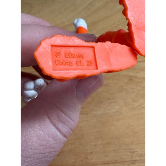 Vintage Disney Epcot Goofy Viking Action Figure Figurine Toy Blue Helmet Orange - Picture 7 of 7